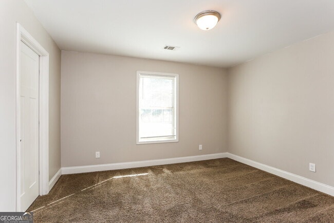 Building Photo - 113 Colony Park Ln