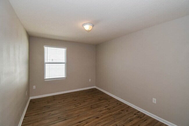 Building Photo - 2226 Pebble Point Dr