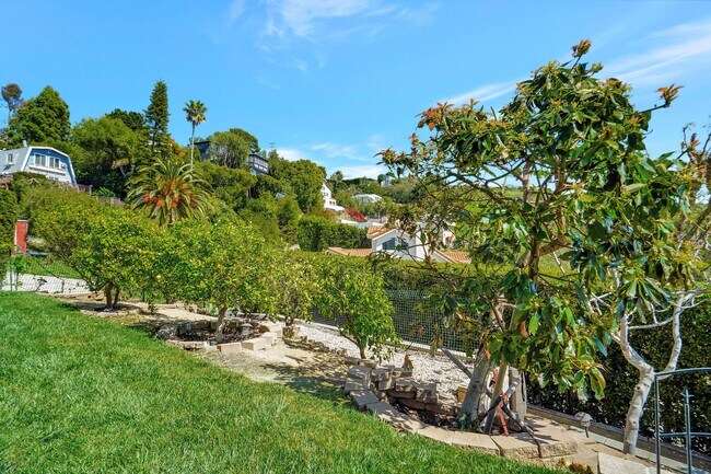 Building Photo - 3000 Sequit Dr