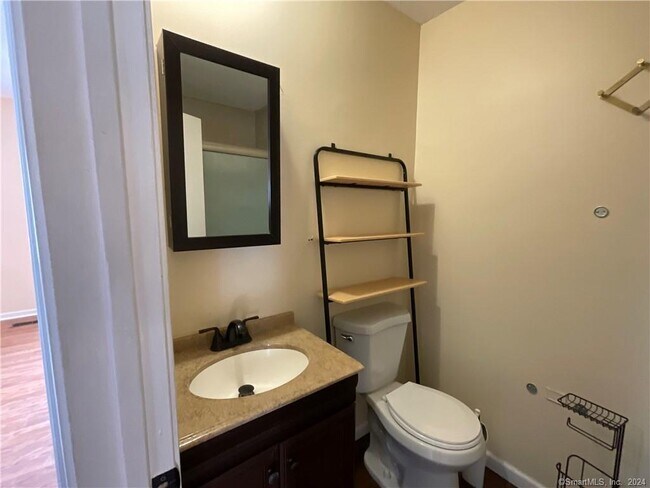 Building Photo - 1 Russell St