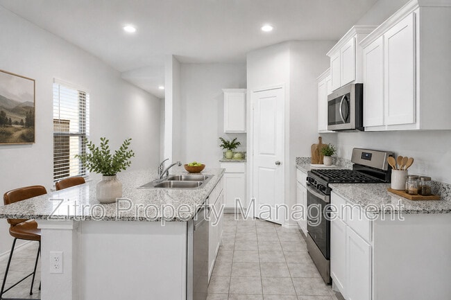 Building Photo - 125 Running River Dr