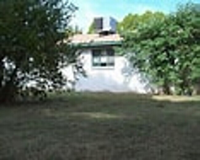 Building Photo - 3 Bedroom in Hudson Park off Cedar