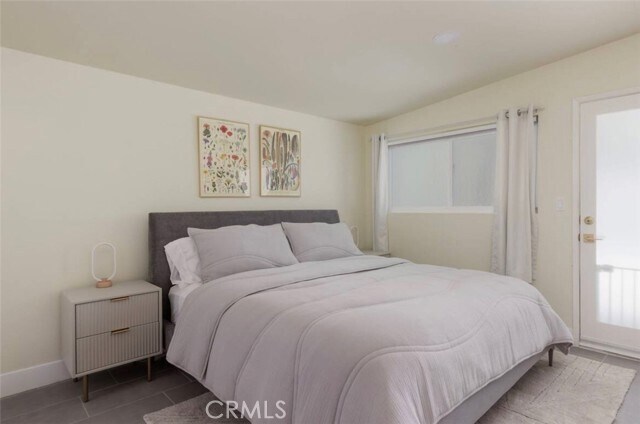 Building Photo - 61495 La Jolla Dr
