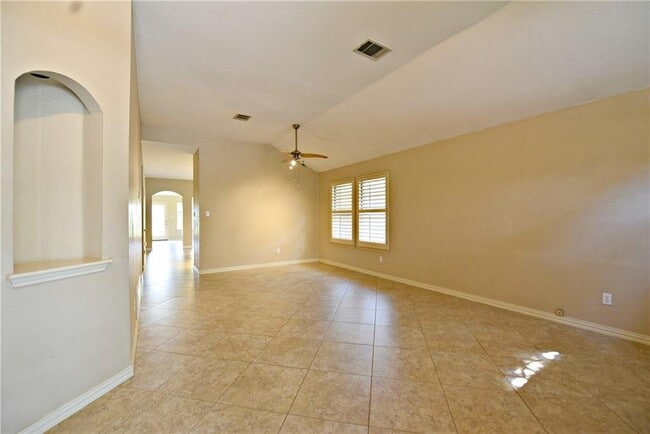 Building Photo - 3500 Kissman Dr