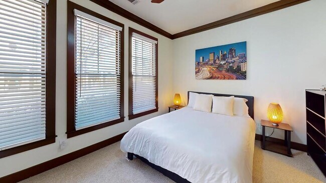 Building Photo - 750 Liberty Commons Dr NW