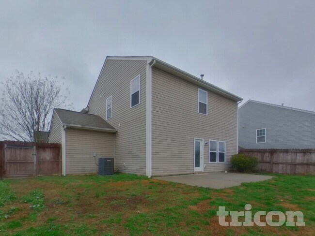 Building Photo - 1135 Blue Topaz Dr