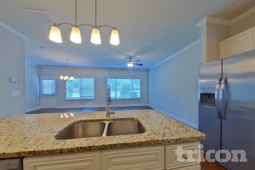 Building Photo - 4431 Fulson Dr