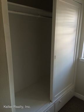 Building Photo - 1045 Riverside Dr