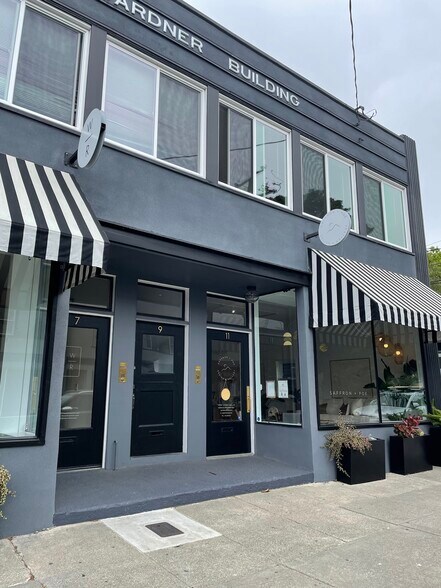 Building Photo - 9 Locust Ave