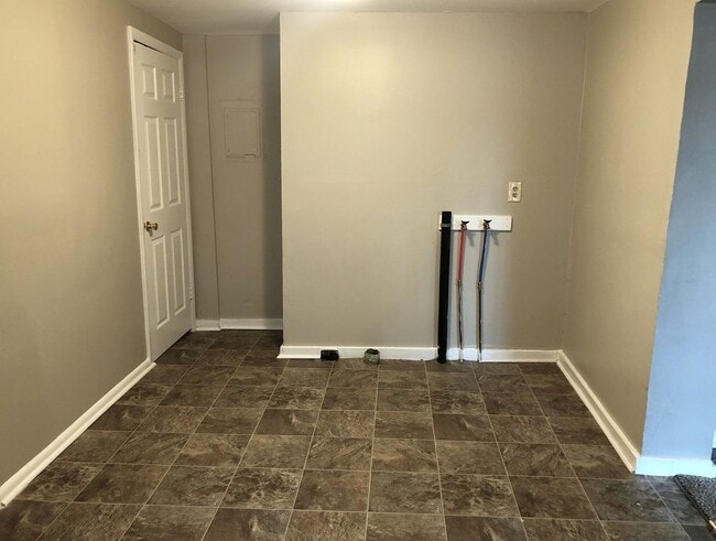 Building Photo - 1350 Sherman Ave