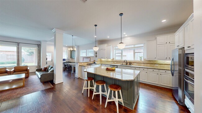 Building Photo - 8134 Caroline Ridge Dr