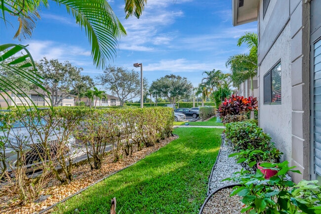 Building Photo - 15364 Lakes of Delray Blvd