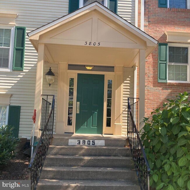 Building Photo - 3805 Green Ridge Ct