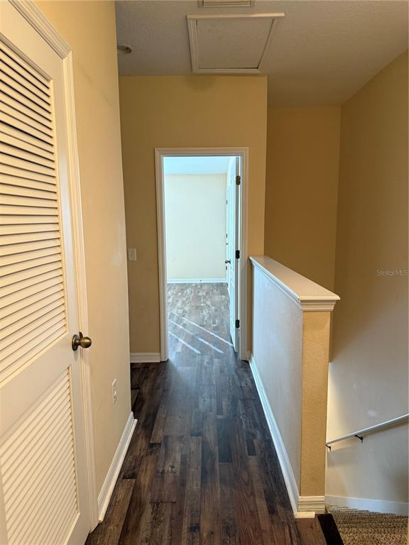 Building Photo - 15802 Stable Run Dr