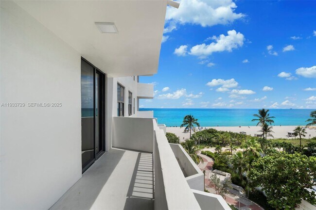 Building Photo - 4301 Collins Ave