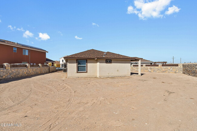 Building Photo - 12948 Hueco Cave Dr