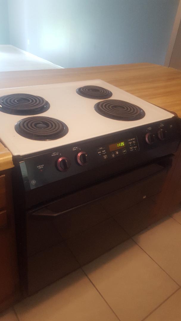 Building Photo - 360 S 7th St