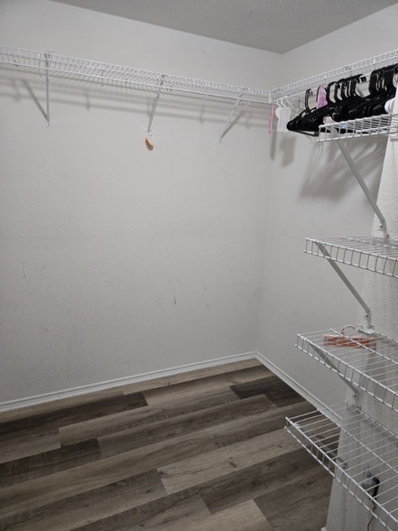 Building Photo - 1615 Spice Spring