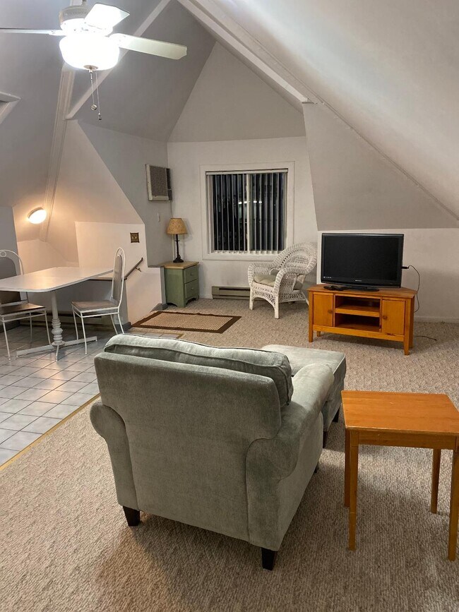 4 Raymond St 4 Raymond St Stratford CT 06614 Apartment Finder