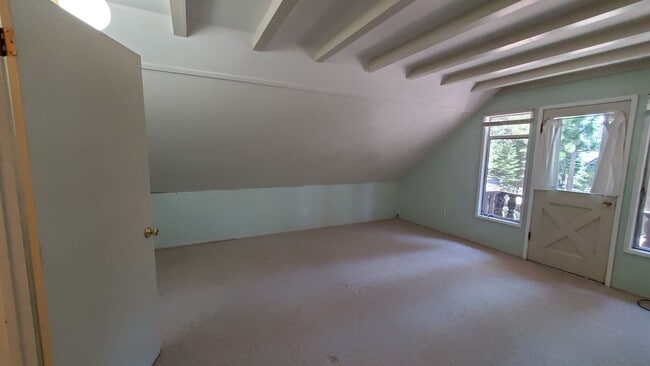 Building Photo - LONG-TERM RENTAL: Great Cedar Flat Home with Carport & Gas Fireplace!