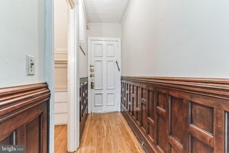 Building Photo - 2008 Spruce St