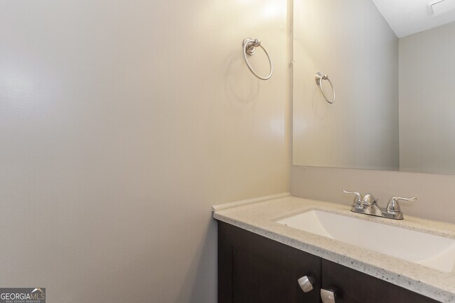 Building Photo - 265 Arbor Way