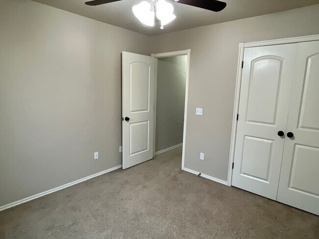 Building Photo - Great 3 Bed, 2 Bath Home in Moore Schools