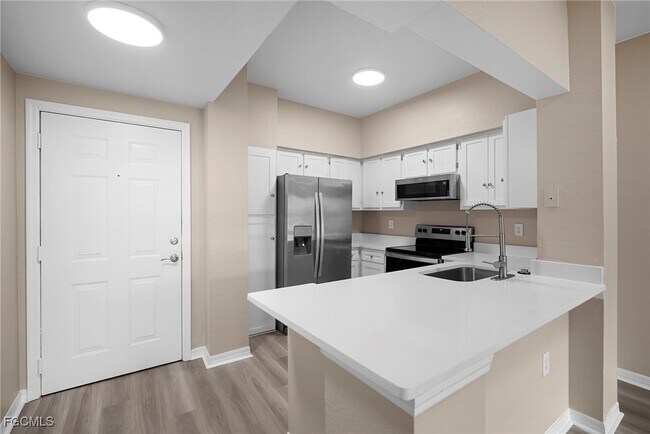 Building Photo - 23660 Walden Center Dr