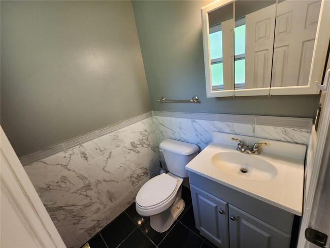 Building Photo - 720 Islamorada Dr