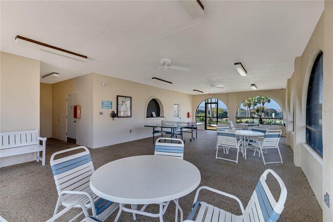 Building Photo - 80 Surfview Dr