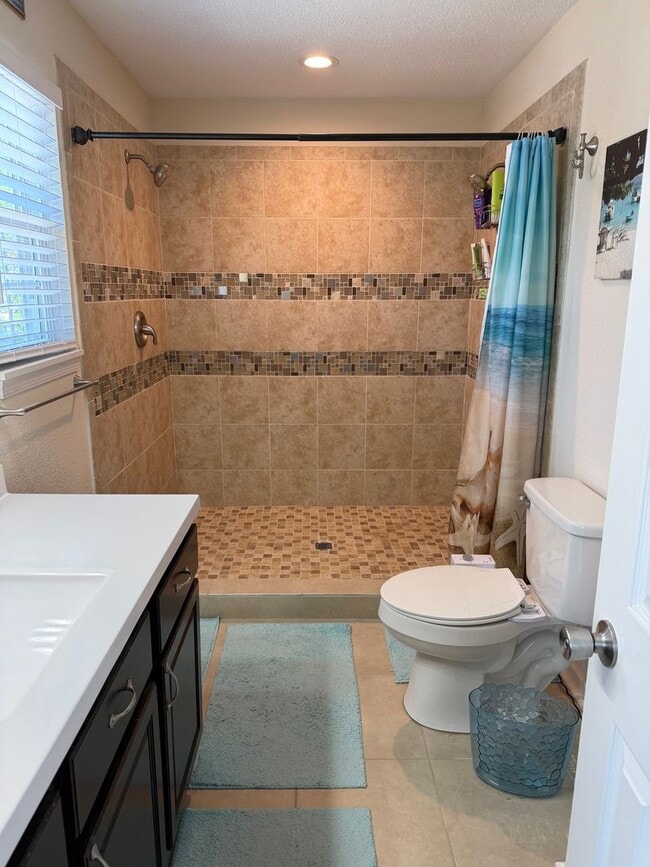 Building Photo - Call Amanda Tate at (757)289-6810 for more information
