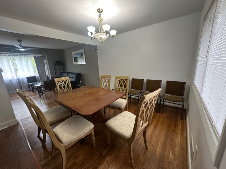 Building Photo - 1xxx Jarvis Ave