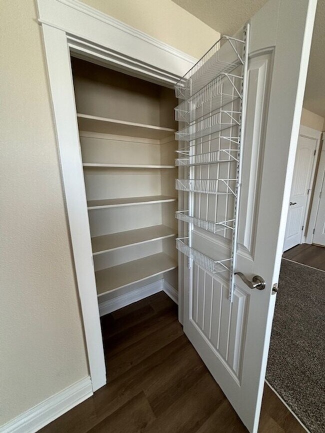 Building Photo - 115 Montalto Dr