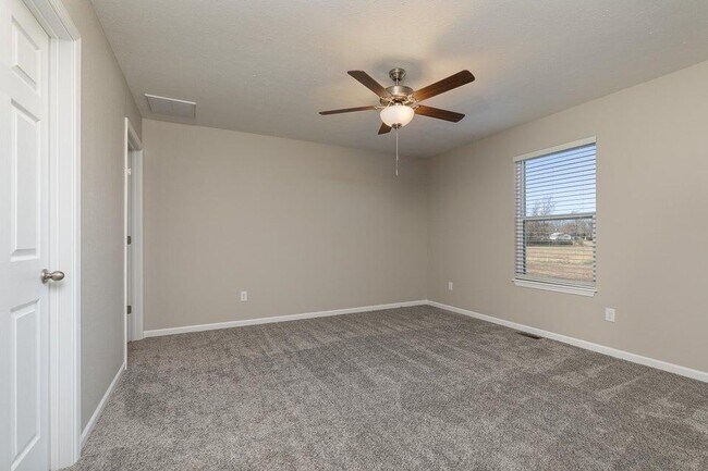 Building Photo - 675 Joycee Ln