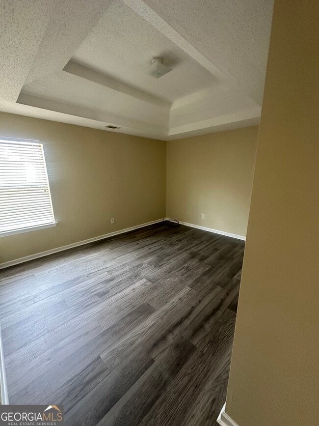 Building Photo - 3682 Fremont Dr
