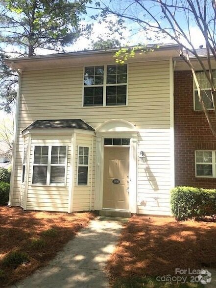 Building Photo - 3650 Melrose Cottage Dr