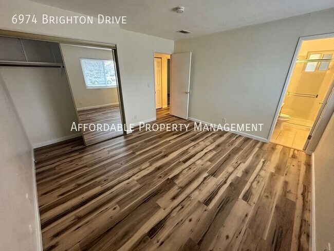 Building Photo - 6974 Brighton Dr