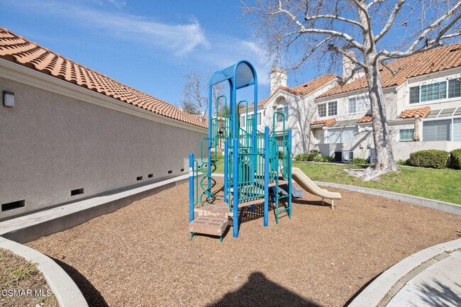 Building Photo - 4240 Lost Hills Rd