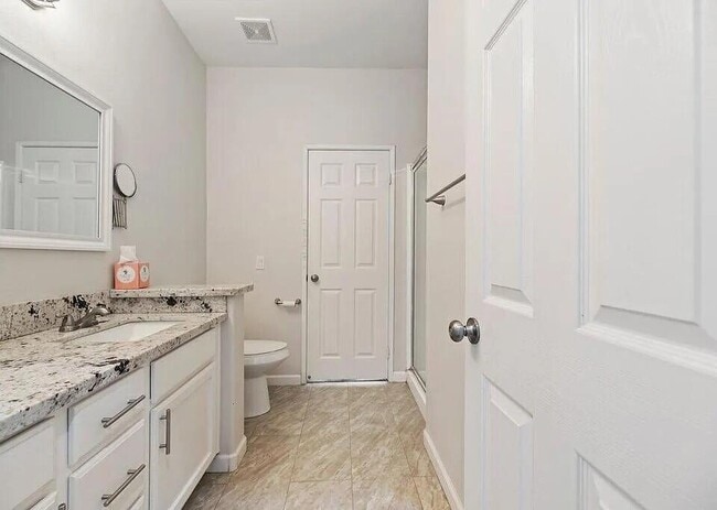 Building Photo - 44800 Calle Santa Barbara