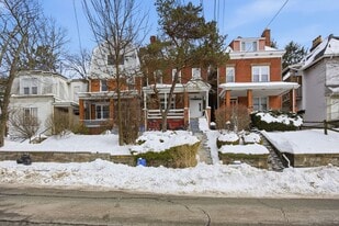 Building Photo - 141 Oneida St