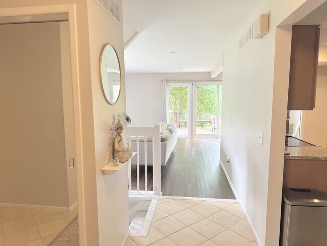Entryway - 3045 Moon Lake Dr