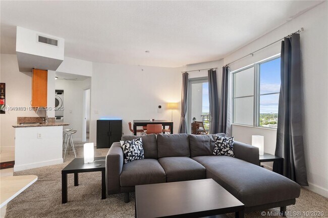 Building Photo - 1830 Radius Dr