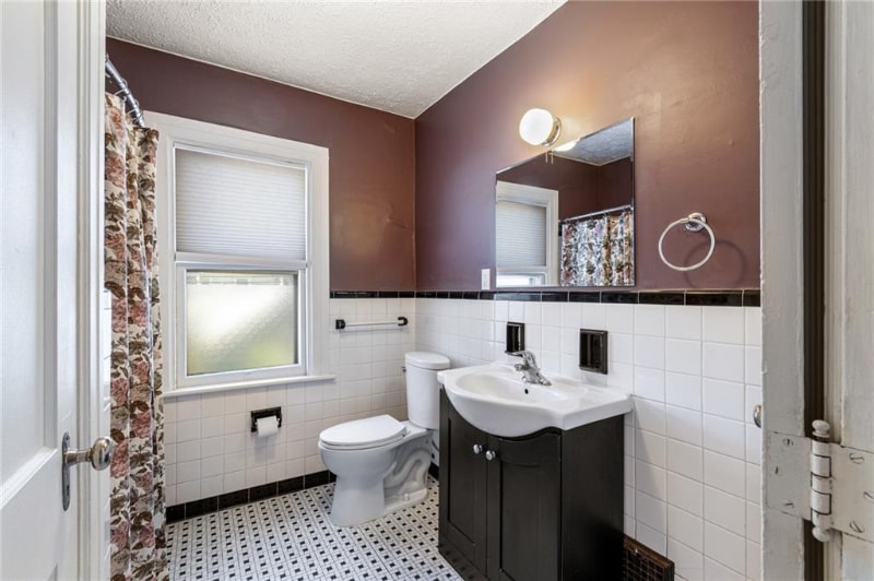 Building Photo - 214 Culver Rd