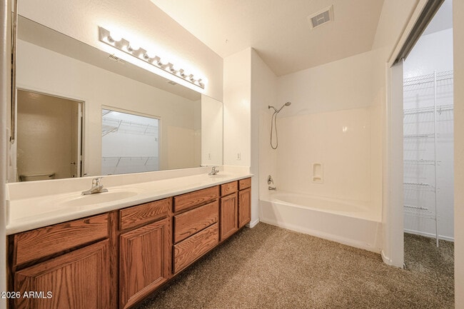 Building Photo - 16828 S Aqua Ct