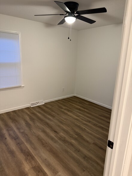 Second bedroom - 1522 E Camino Alto St