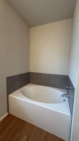 Building Photo - 721 McAdoo Dr