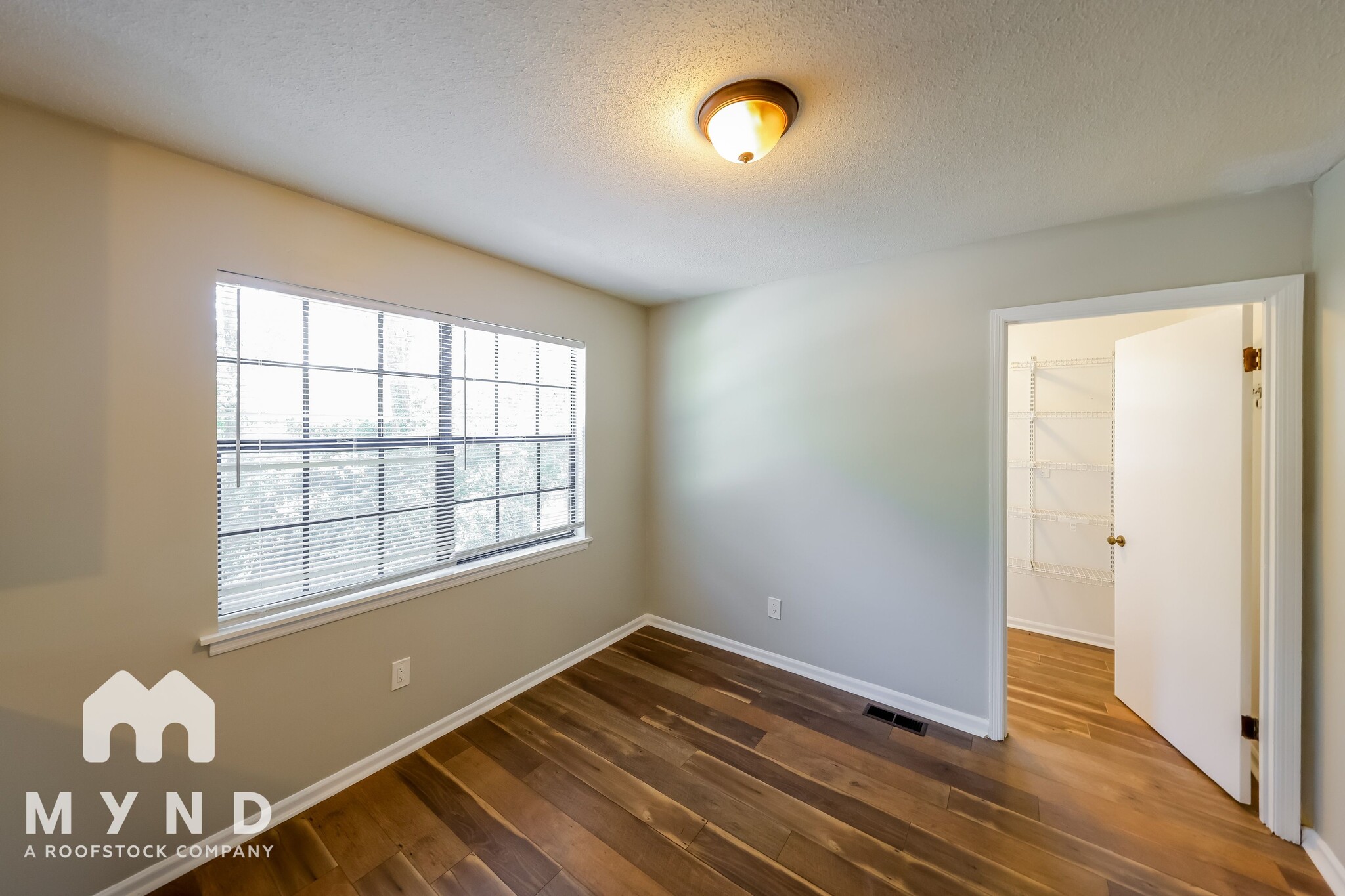 Building Photo - 3767 Chestnut Ridge Ln