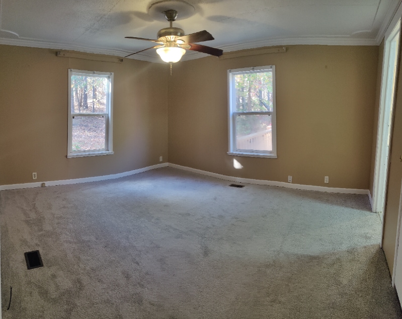 Building Photo - 136 Bunny Trail