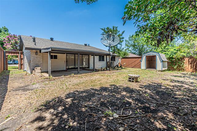 Building Photo - 1512 Fairfield Dr
