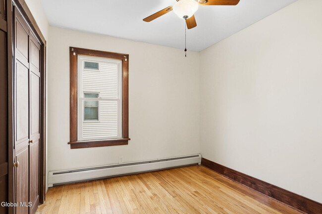 Building Photo - 16 Berkley Ave